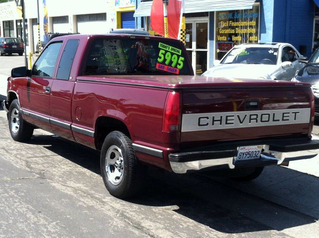 1996 Chevrolet C1500 2500 LS 4WD
