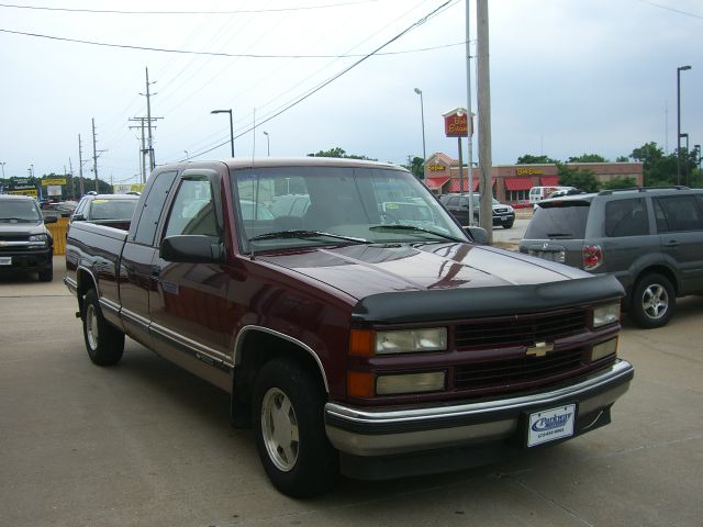 1996 Chevrolet C1500 2500 LS 4WD