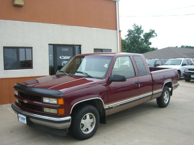 1996 Chevrolet C1500 2500 LS 4WD