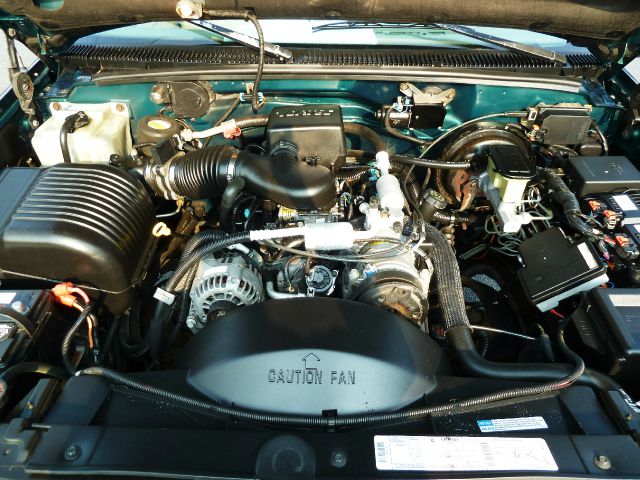 1996 Chevrolet C1500 2500 LS 4WD