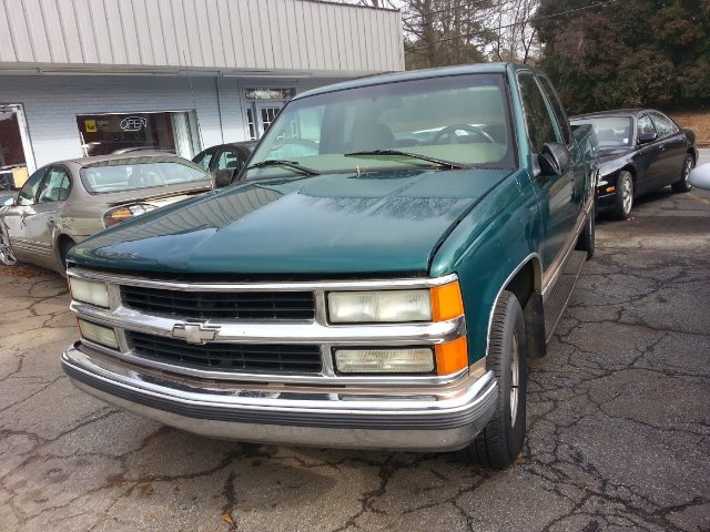 1997 Chevrolet C1500 2500 LS 4WD