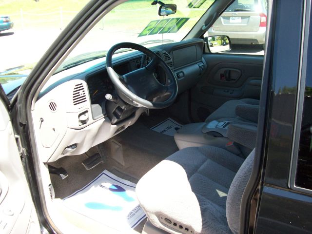 1997 Chevrolet C1500 2500 LS 4WD