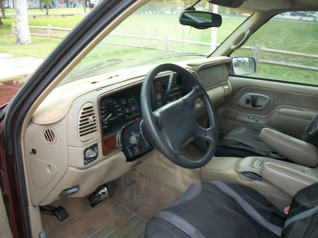 1997 Chevrolet C1500 2500 LS 4WD