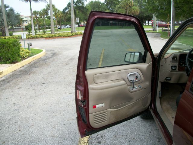 1997 Chevrolet C1500 2500 LS 4WD