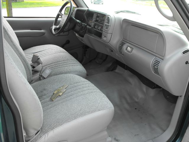 1997 Chevrolet C1500 2500 LS 4WD
