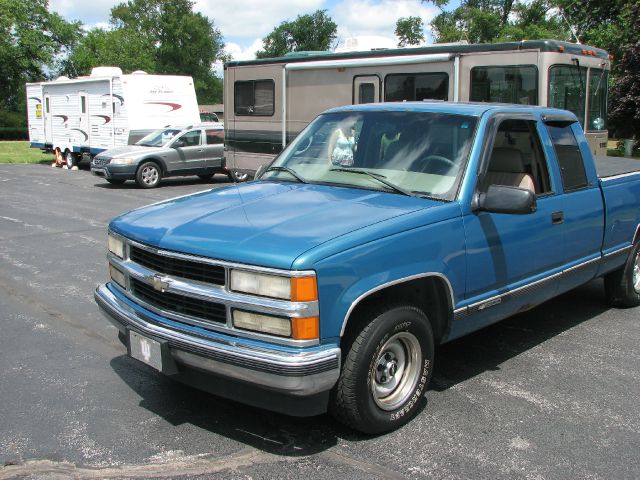 1998 Chevrolet C1500 2500 LS 4WD