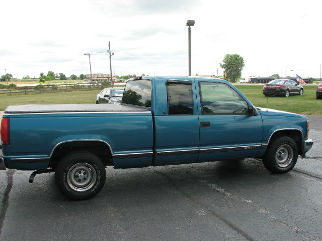 1998 Chevrolet C1500 2500 LS 4WD