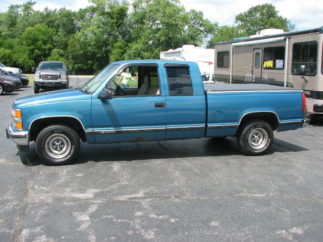 1998 Chevrolet C1500 2500 LS 4WD