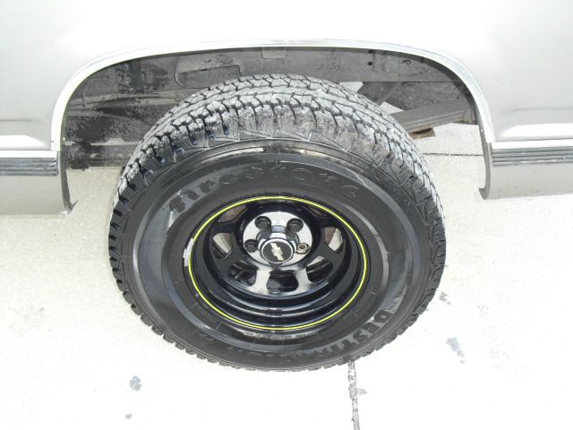 1998 Chevrolet C1500 2500 LS 4WD