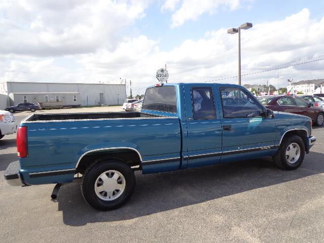 1998 Chevrolet C1500 C230 2dr Cpe 1.8L Coupe
