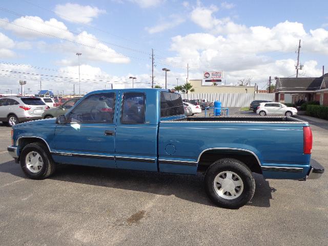 1998 Chevrolet C1500 C230 2dr Cpe 1.8L Coupe