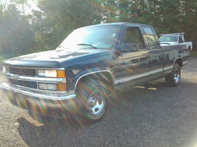1998 Chevrolet C1500 2500 LS 4WD