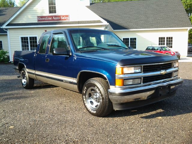 1998 Chevrolet C1500 2500 LS 4WD