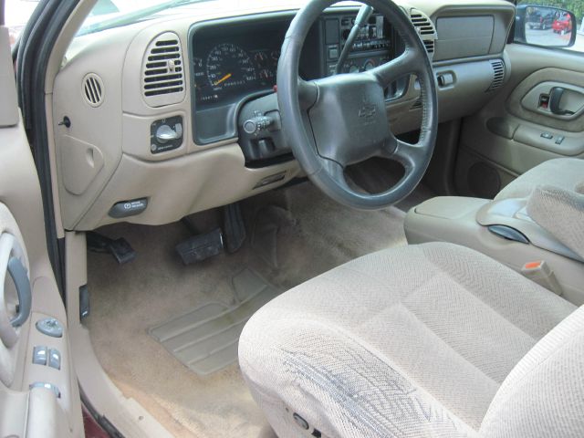1998 Chevrolet C1500 2500 LS 4WD