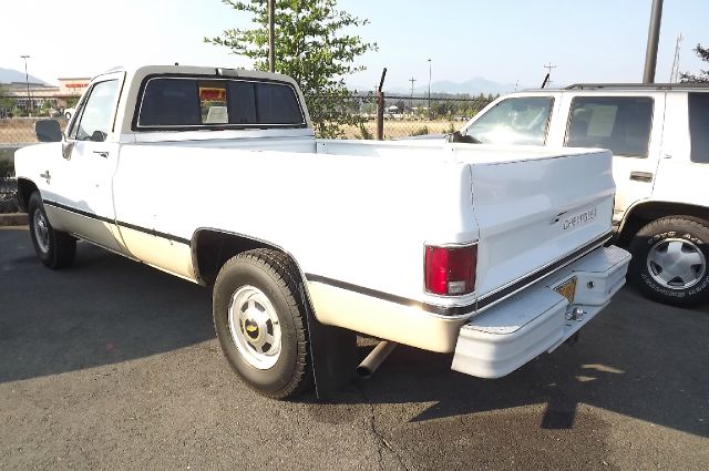1984 Chevrolet C20 ES 2.4L AUTO