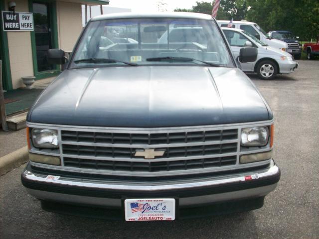 1988 Chevrolet C2500 4WD 4dr Sport