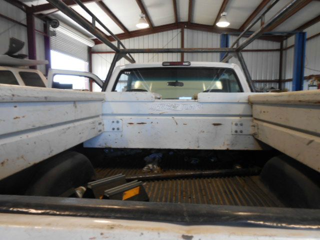 2000 Chevrolet C2500 Lariat 4D Crew Cab Truck