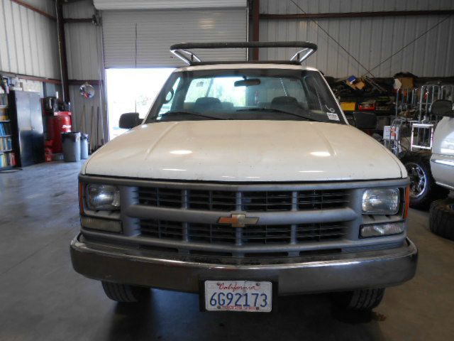2000 Chevrolet C2500 Lariat 4D Crew Cab Truck