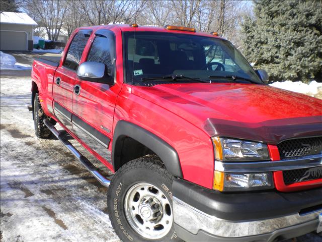 2004 Chevrolet C2500 SLT Leather Cold Package