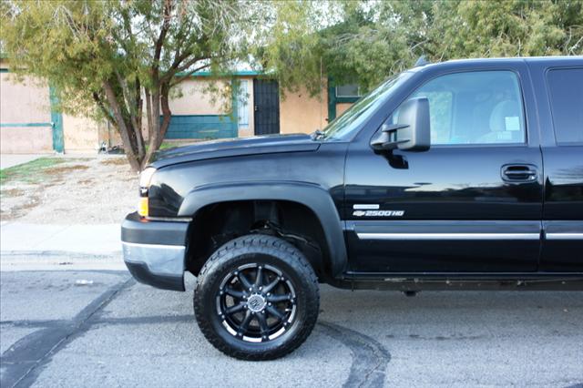 2006 Chevrolet C2500 Unknown