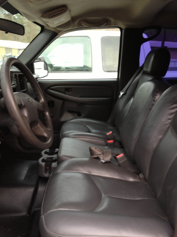 2007 Chevrolet C2500 2003 Mazda LX