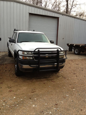 2007 Chevrolet C2500 2003 Mazda LX