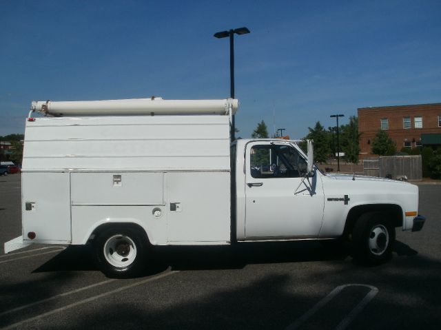 1986 Chevrolet C30 Spartan II Conversion