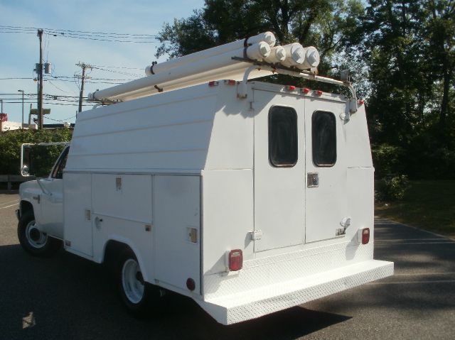 1986 Chevrolet C30 Spartan II Conversion