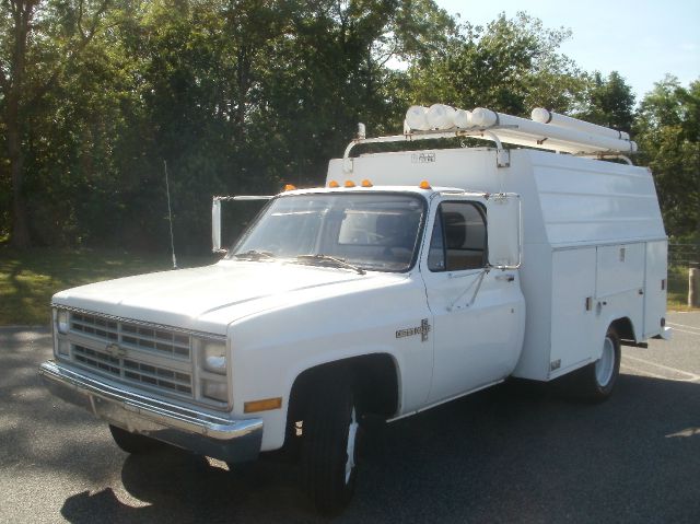 1986 Chevrolet C30 Spartan II Conversion