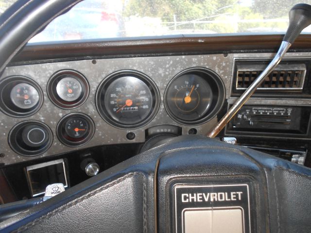 1986 Chevrolet C30 ES 2.4L AUTO