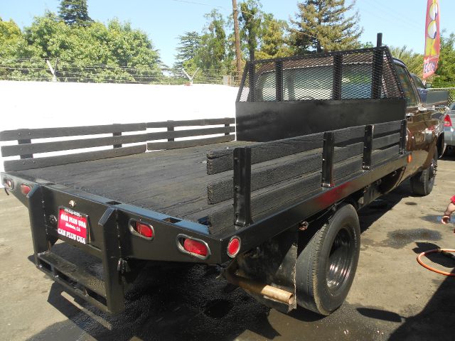 1986 Chevrolet C30 ES 2.4L AUTO