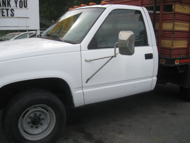 1988 Chevrolet C3500 Lariat 4D Crew Cab Truck