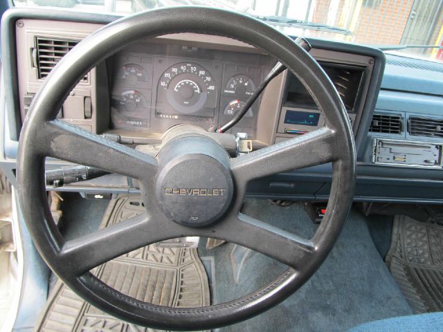 1989 Chevrolet C3500 4dr Sdn Auto GLS w/XM
