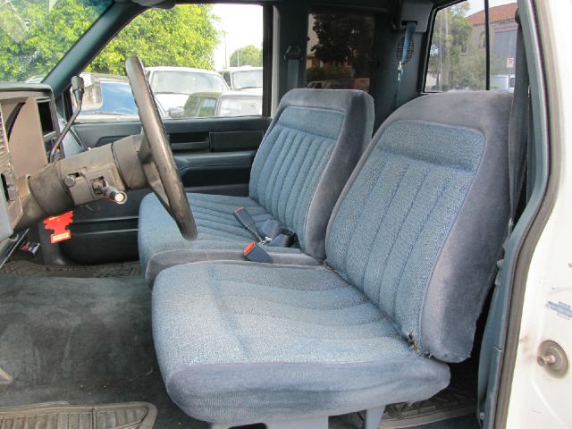 1989 Chevrolet C3500 4dr Sdn Auto GLS w/XM
