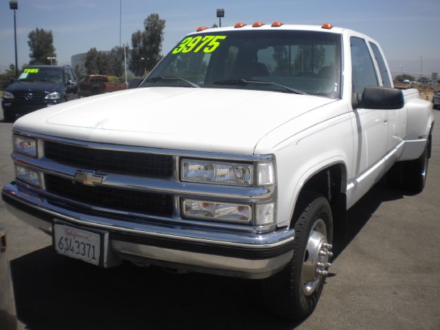 1990 Chevrolet C3500 4dr Sdn Auto GLS w/XM