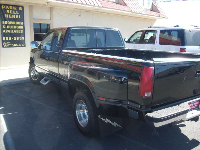 1992 Chevrolet C3500 4dr Sdn Auto GLS w/XM