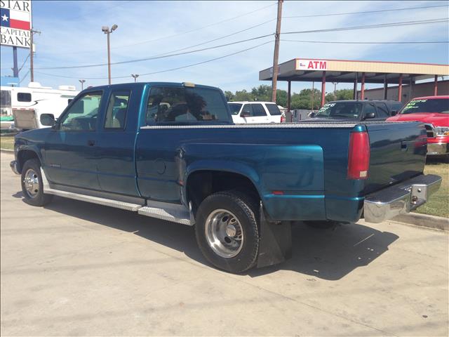 1993 Chevrolet C3500 4dr Sdn Auto GLS w/XM