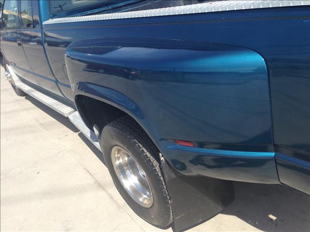 1993 Chevrolet C3500 4dr Sdn Auto GLS w/XM