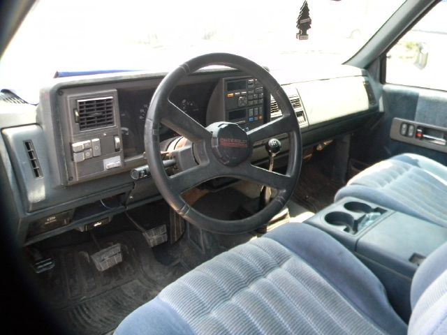 1994 Chevrolet C3500 4dr Sdn Auto GLS w/XM
