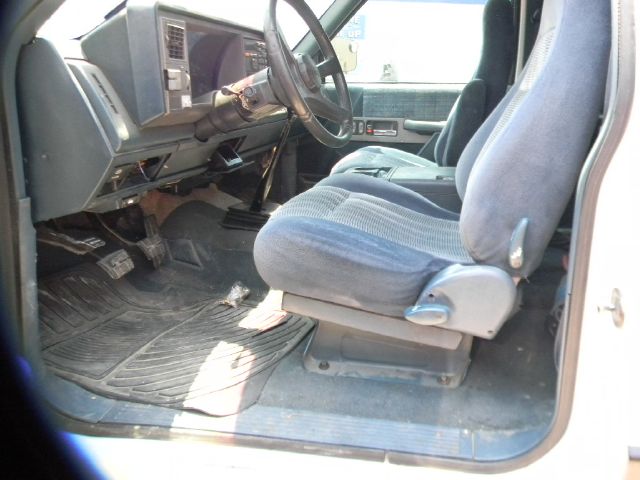 1994 Chevrolet C3500 4dr Sdn Auto GLS w/XM
