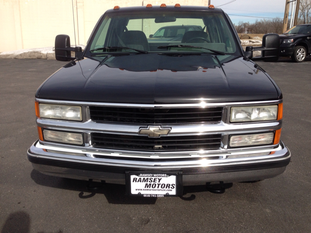 1994 Chevrolet C3500 4dr Sdn Auto GLS w/XM