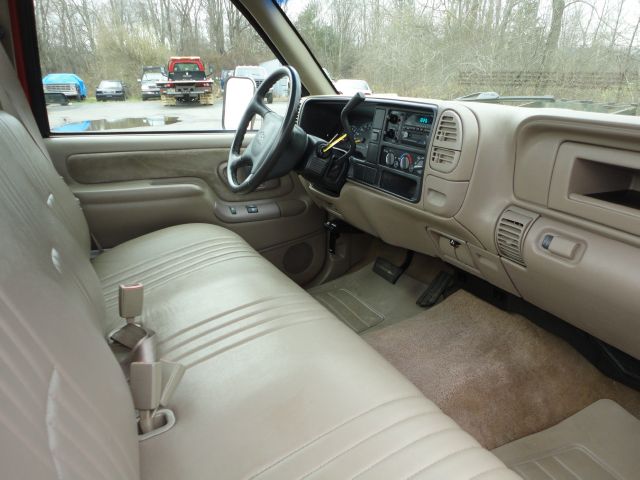 1997 Chevrolet C3500 Lariat 4D Crew Cab Truck