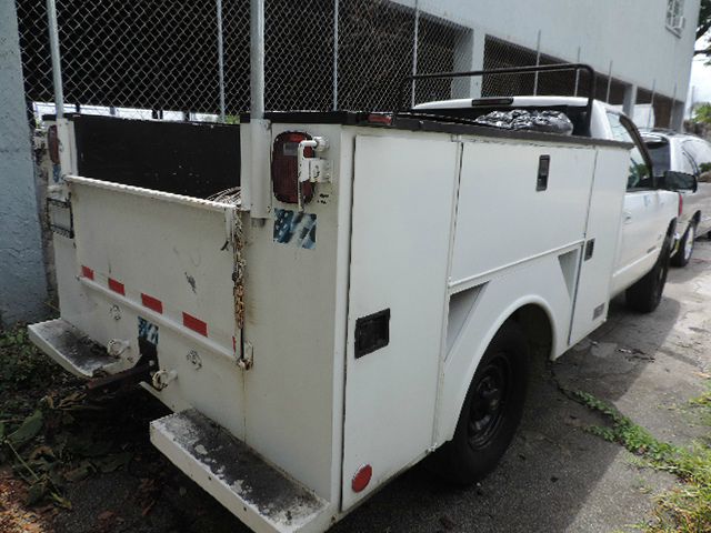 1997 Chevrolet C3500 Lariat 4D Crew Cab Truck