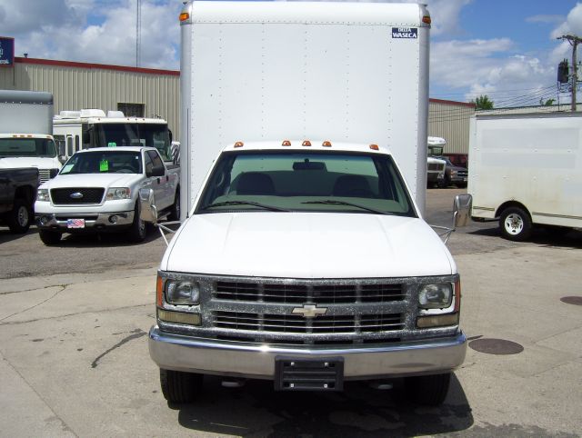 1999 Chevrolet C3500 Lariat 4D Crew Cab Truck