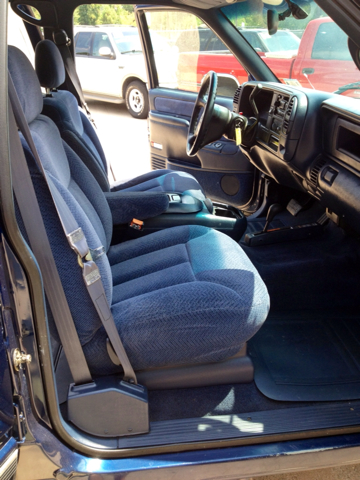 1999 Chevrolet C3500 X L T