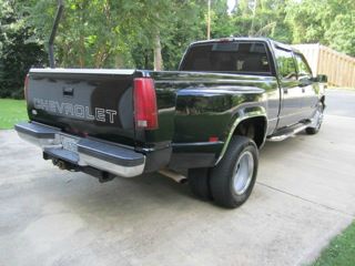 1999 Chevrolet C3500 Signature L Sedan 4D