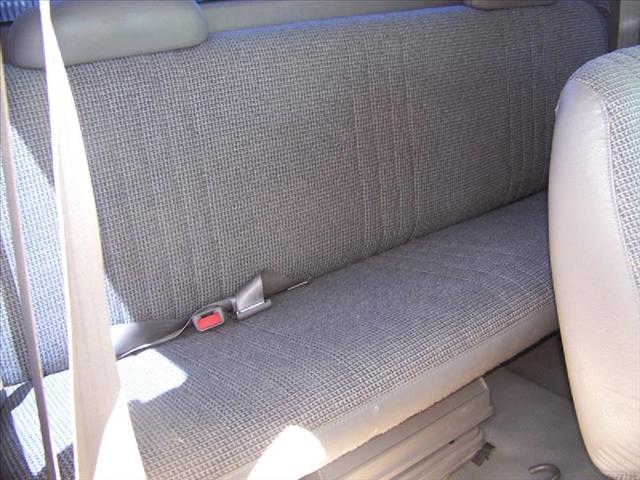 1999 Chevrolet C3500 Reg. Cab 6.5-ft. Bed 2WD