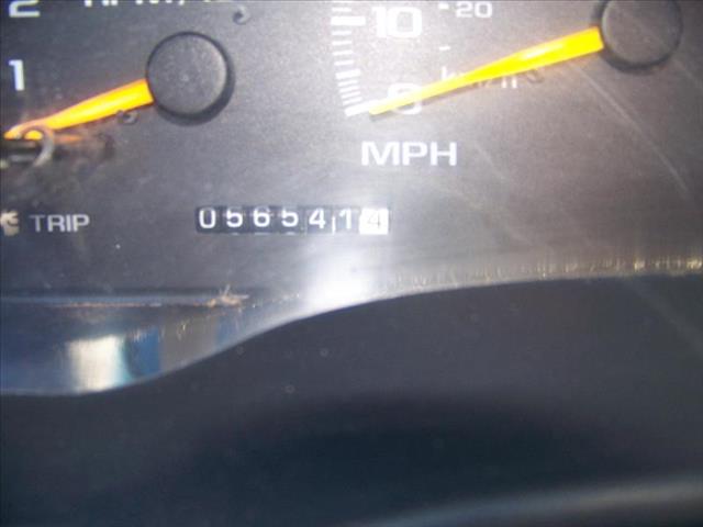 1999 Chevrolet C3500 Reg. Cab 6.5-ft. Bed 2WD