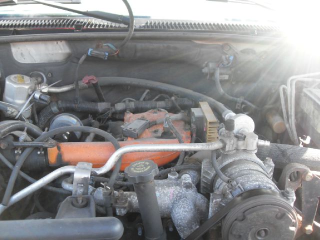 1999 Chevrolet C3500 Signature L Sedan 4D