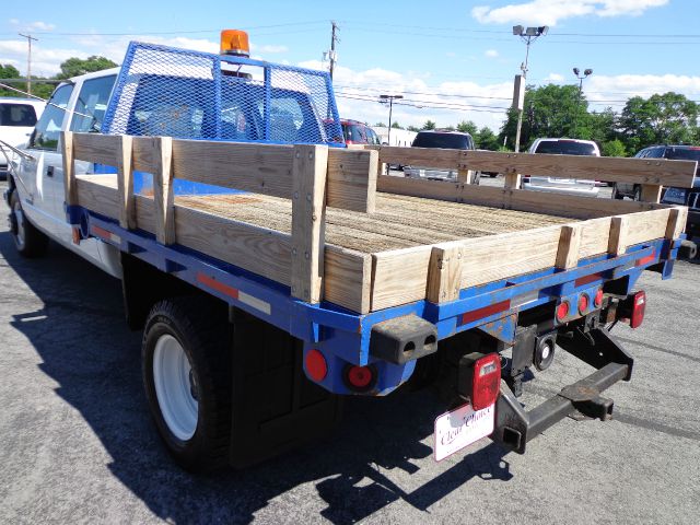 1999 Chevrolet C3500 Signature L Sedan 4D